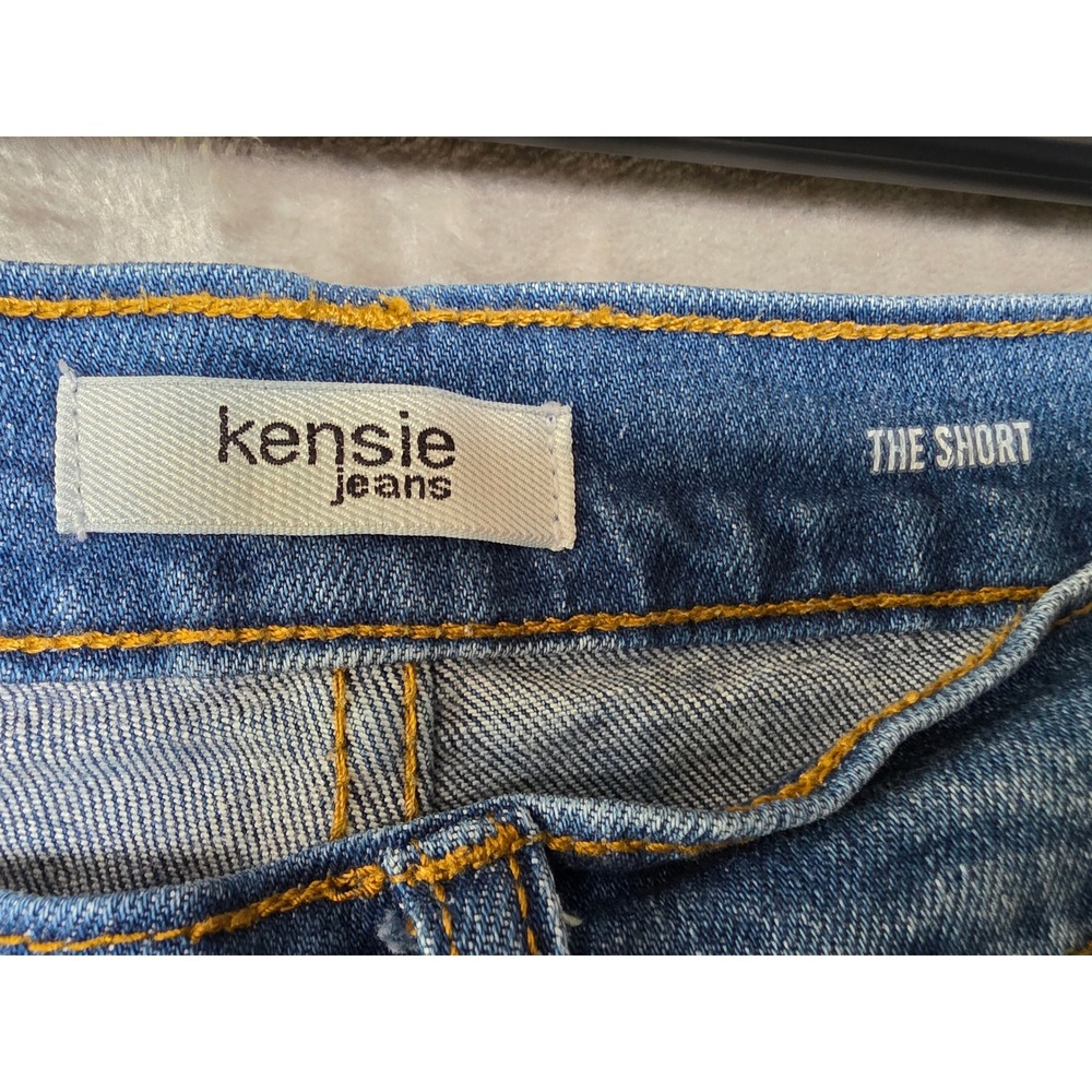 Kensie Jeans The Short Womens Blue Denim Bermuda Shorts Size 8/29 Medium Wash - Picture 6 of 7